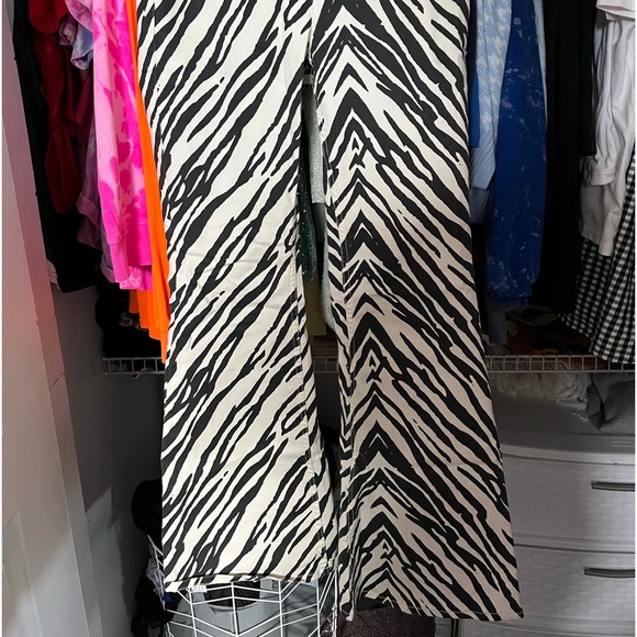 Zebra flare pants - Picture 1 of 5